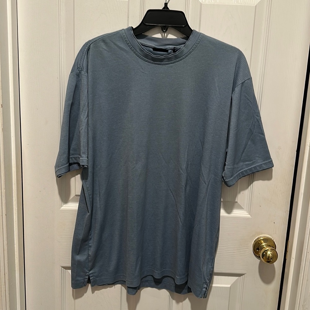 Van Heusen Casual Shirt Mens Size Large blue Shirt short Sleeve Round Neck